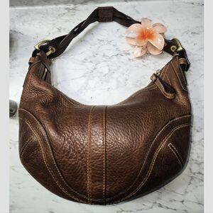 COACH SOHO Y2K VINTAGE Brown Leather Hobo Bag.